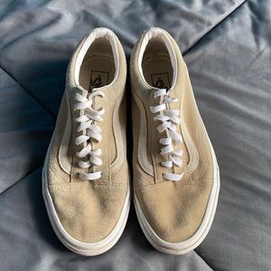 Men Low Vans Sz. 9